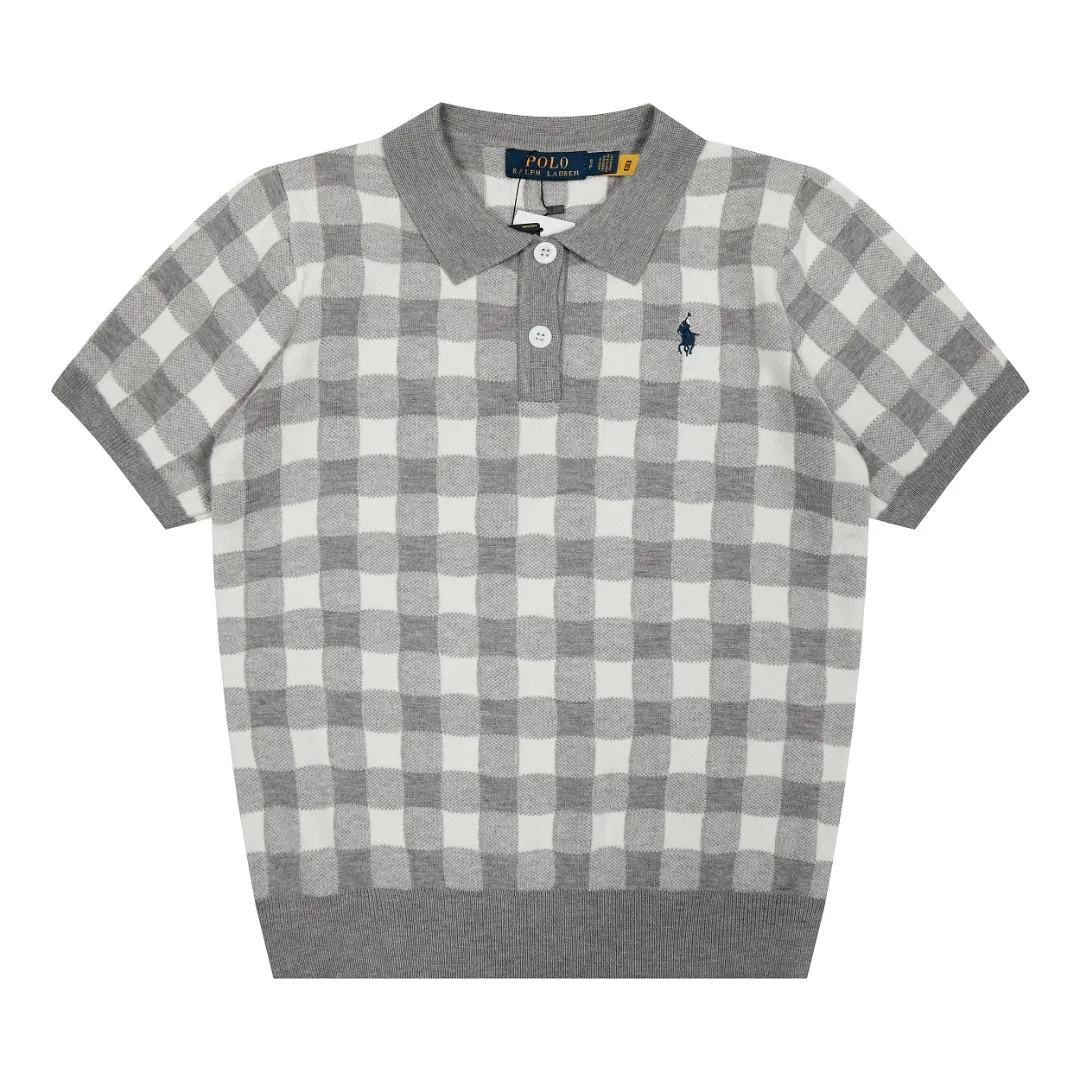 P166 💰 "Top quality" Style number: DS225# (on sale all year round) [Ralph Lauren plaid jacquard basic pony embroidered logo knitted POLO short sleeves] ✅Ralph Lauren all-match goddess style plain plaid knitted lapel short sleeves for all seasons ✅Main provider of platform live broadcast Wholesale entity ✅ZP quality 1:1 version Scan the code to enter the GF website Counter quality ✅Detailed quality The only one in Guangzhou Imported quality cotton yarn, focusing on high-end, cost-effective, good quality, needless to say, ✅Restore the original version, loose, comfortable and stress-free, simple is high-end, classic is eternal, ✅The upper body is simple and easy to match, a must-have for goddess ootd. Good-looking clothes are never picky. A must-have in the goddess' wardrobe. Size: S-L Color: Gray Yellow Pink Light Blue Red Green